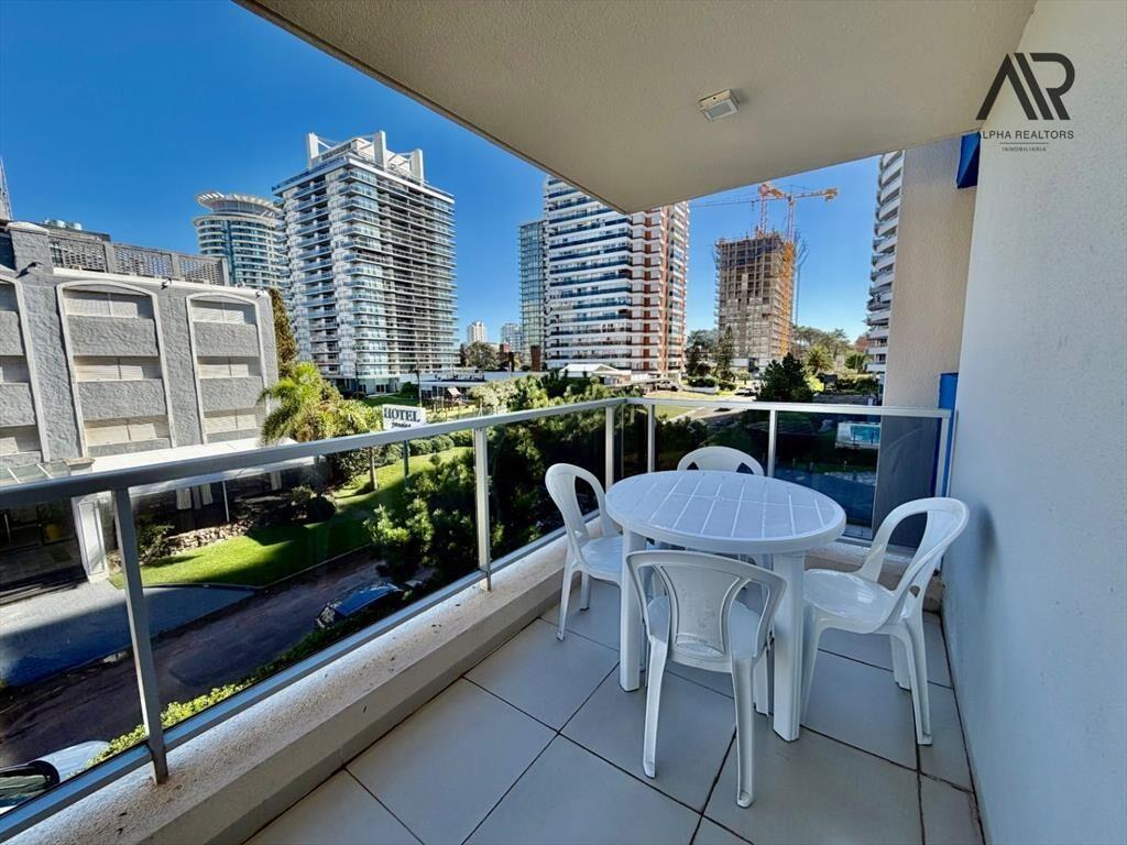 Apartamento en venta c/ cochera en Aidy Grill