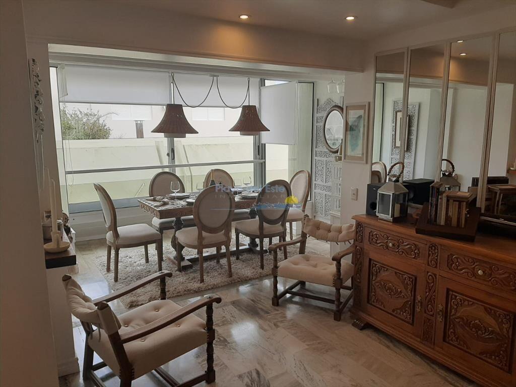 Departamento en Venta de 2 Dormitorios en Punta