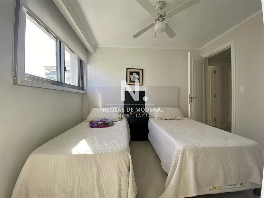 Imperiale I esquinero con agradable vista en