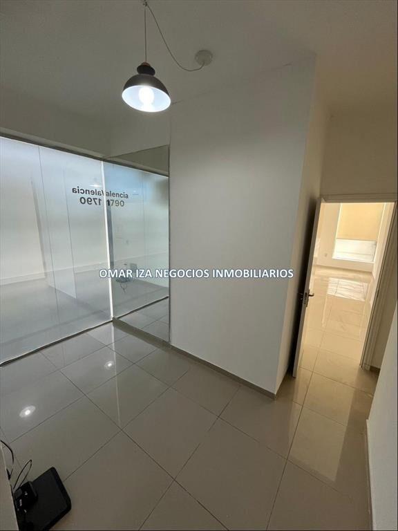 VENTA LOCAL COMERCIAL EN MALVIN SUR, EXCELENTE PUNTO, CON R