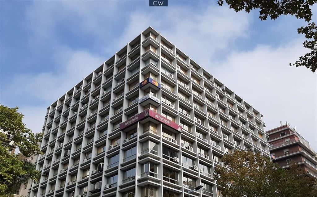 - ALQUILER - VENTA - OFICINA - CENTRO - PLAZA CAGANCHA -