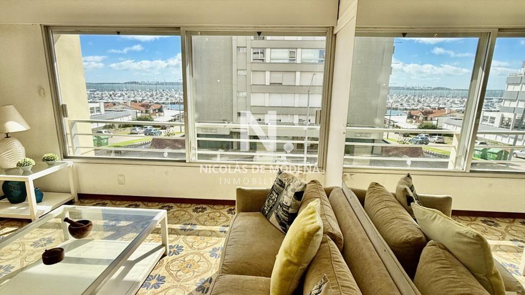 Apartamento en venta 2 dormitorios al PUERTO!