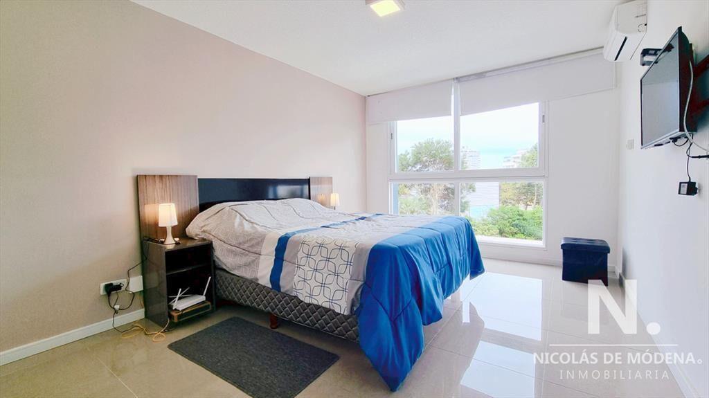Apartamento de 1 dormitorio en Torre One, a metros del Mar