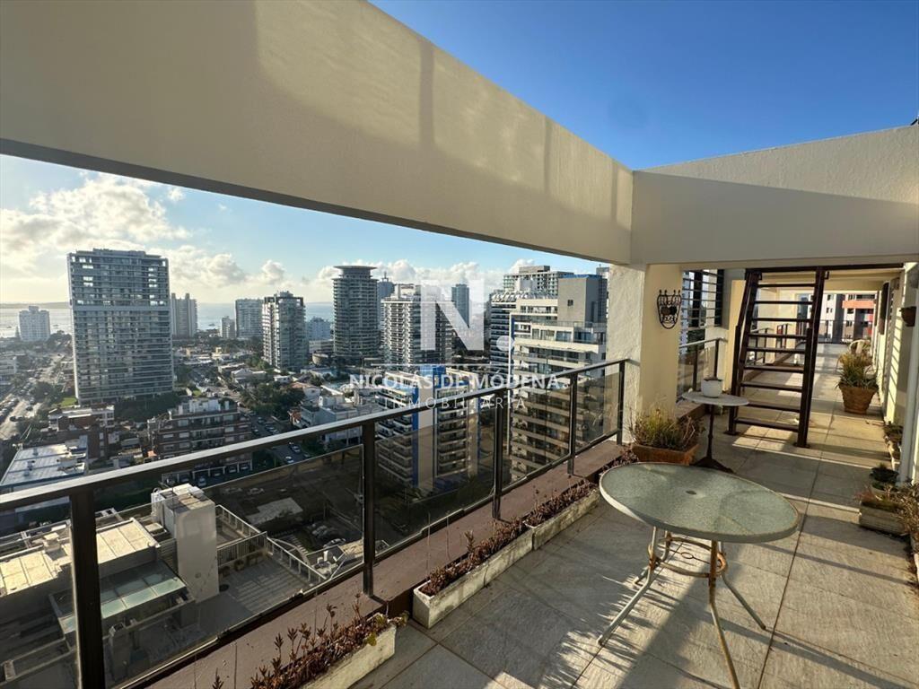 Penthouse en venta en playa brava
