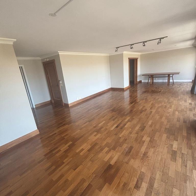 Venta amplio apartamento 4 dormitorios Rambla de Punta Carr