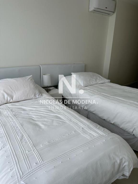 Vende apartamento en Torre Imperiale, Punta del Este