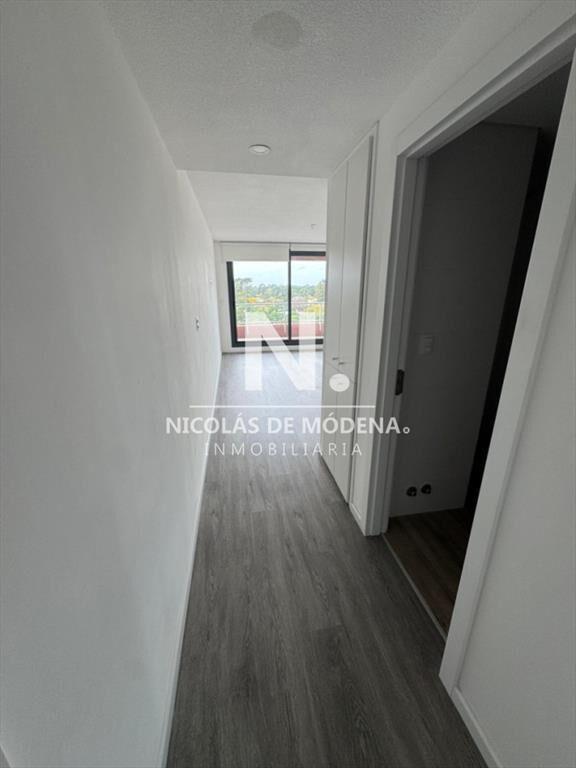 Vende impecable apartamento de 3 dormitorios con