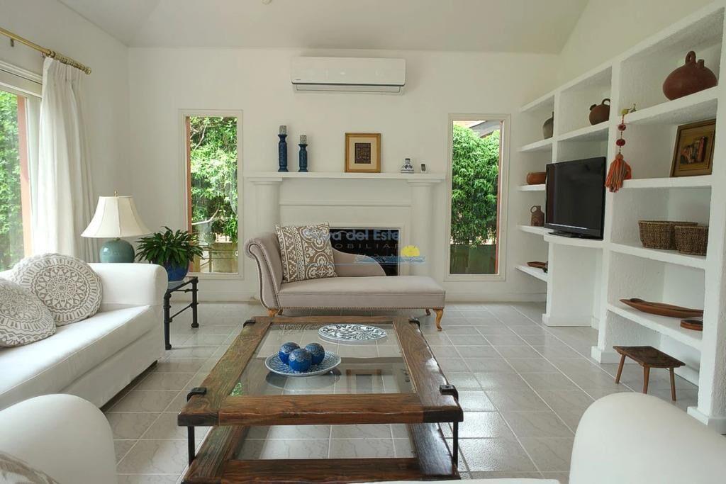 Casa en Alquiler de 4 dormitorios en Punta del ,