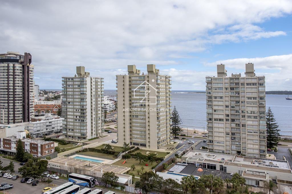 Increíble apartamento excelente vista al mar. Torre Imperi