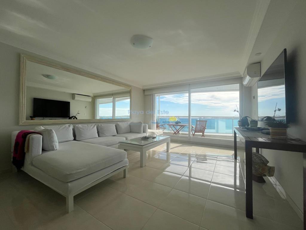 Apartamento de 3 dormitorios en Torre Millenium ,