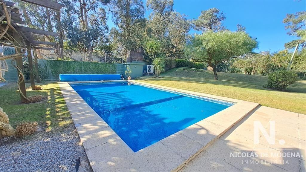 Espectacular Casa En Venta - Zona Rincón del Indio. Ref. 6