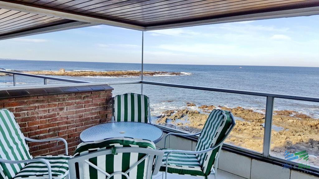 Vendo apartamento 3 dormitorios, frente al mar en