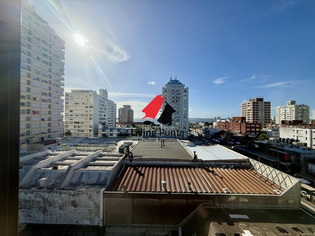 Venta Amplio Apartamento en Torre Amalfi Playa