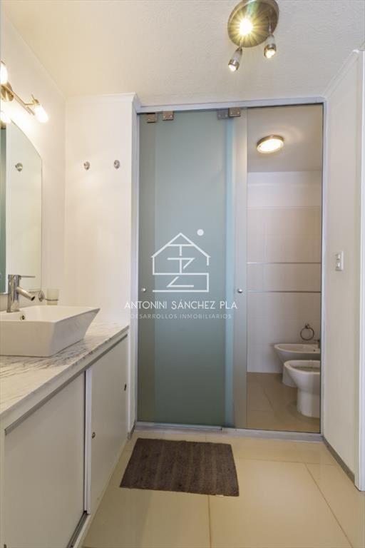 Departamento en venta de 2 dormitorios y 2 baños Punta del