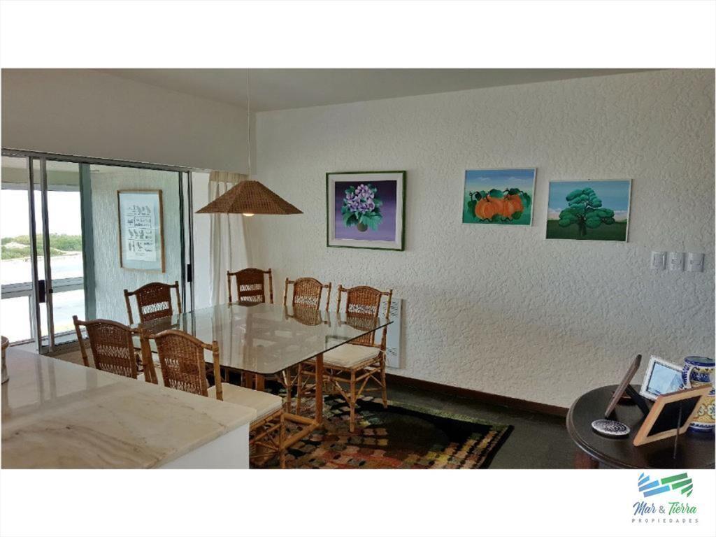 Apartamento en Brava, 2 dormitorios *