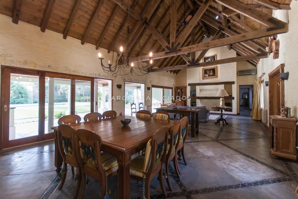 Punta del Este, chalet con 4600 m2 de tierra, 5