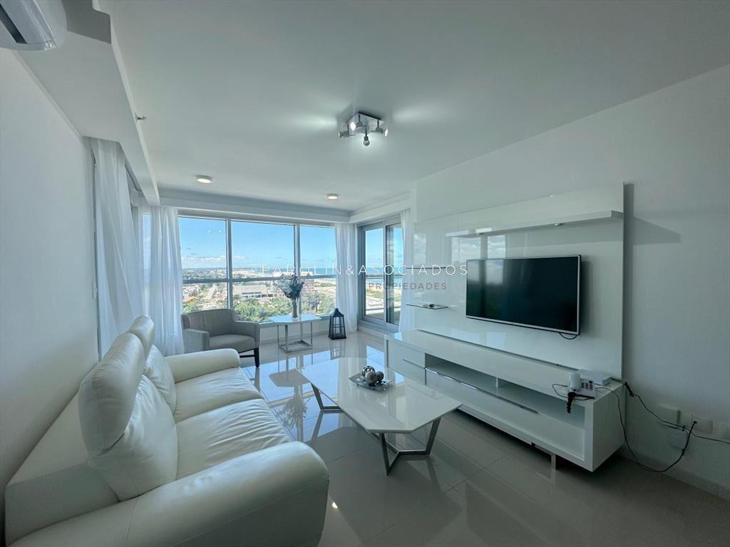 Apartamento en venta de 3 dormitorios en torre
