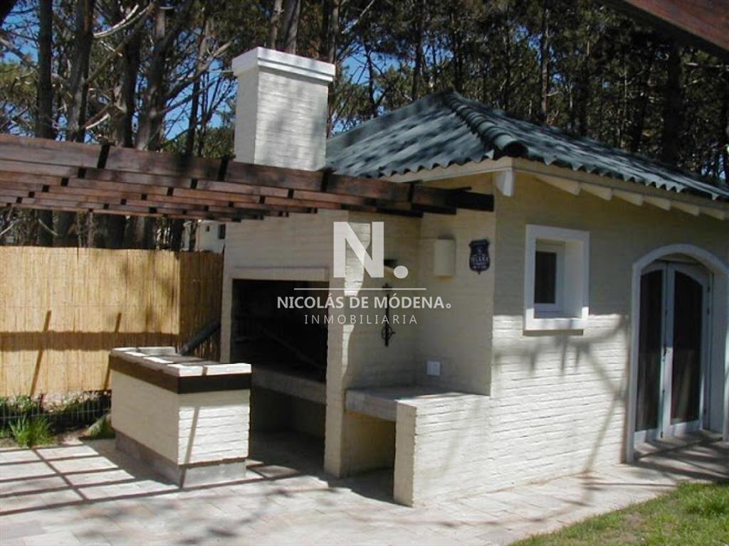 EsplÃ©ndida casa en Montoya