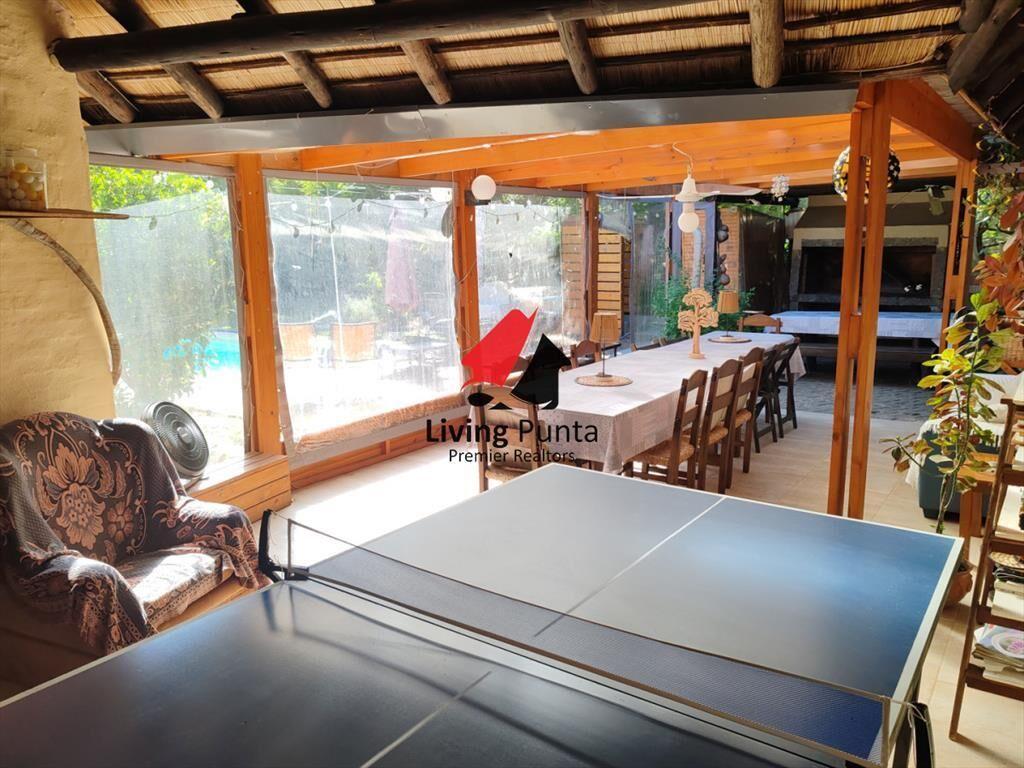 Casa en Bo. Cordoba, 4 dormitorios