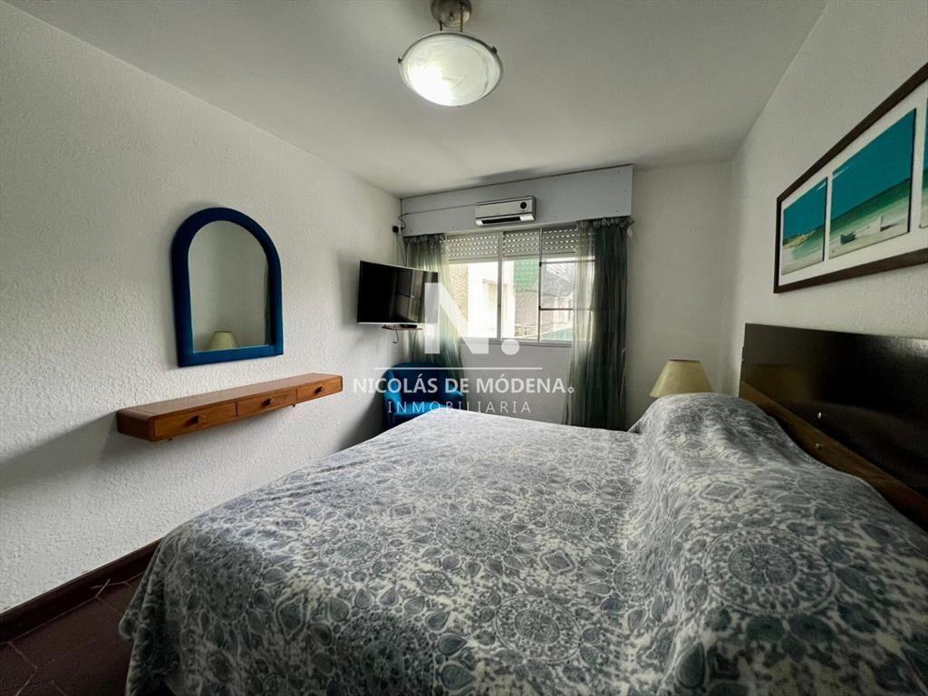 En venta impecable apartamento de 2 dormitorios,