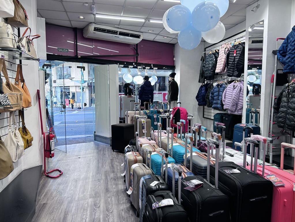 Alquiler local comercial 18 de Julio y Wilson Ferreira Ald
