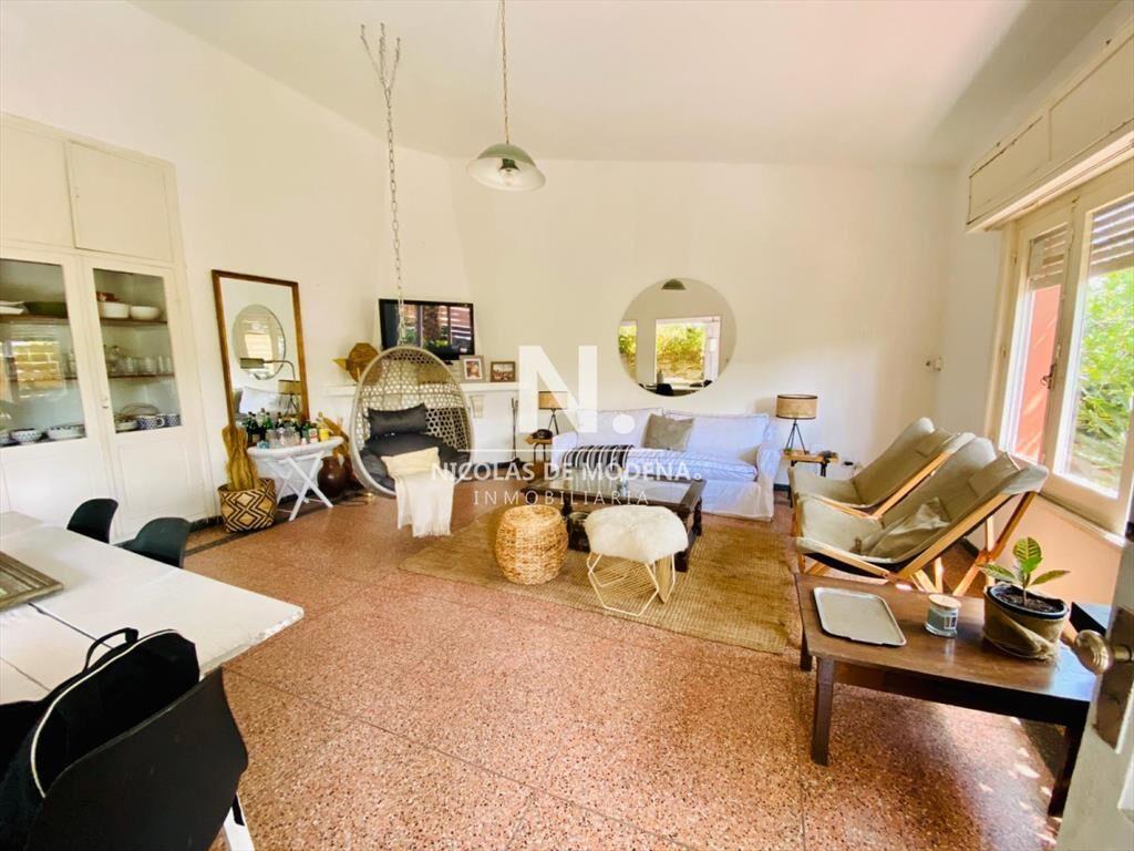 Vende Chalet de 2 dormitorios en La Barra.