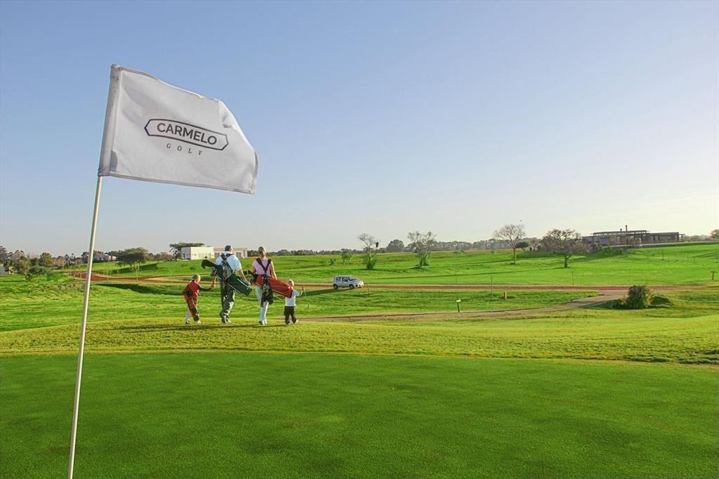 Lote Premium en Venta en El Carmelo Golf - 3.800m2