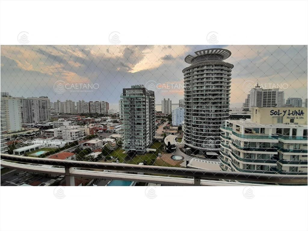 Apartamento en Punta del Este, Brava