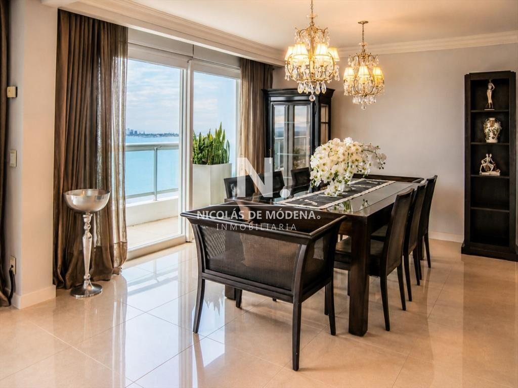 Espectacular departamento triplex de 4 suites + dep de serv