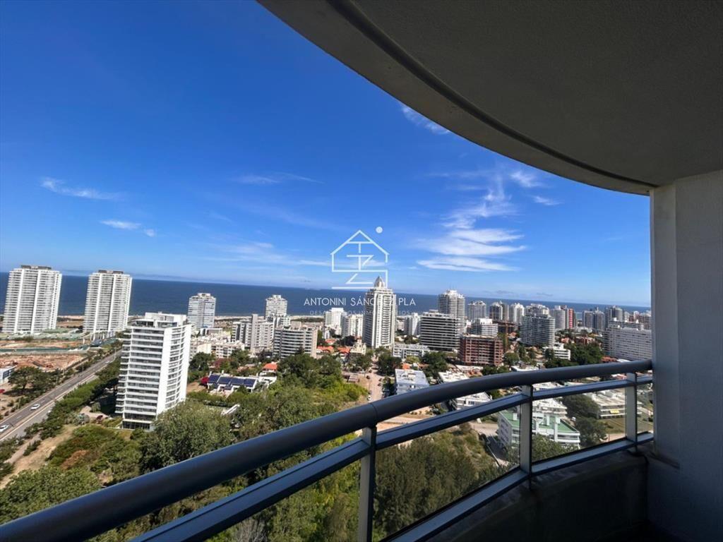 HERMOSO PENTHOUSE EN VENTA OCEAN DRIVE