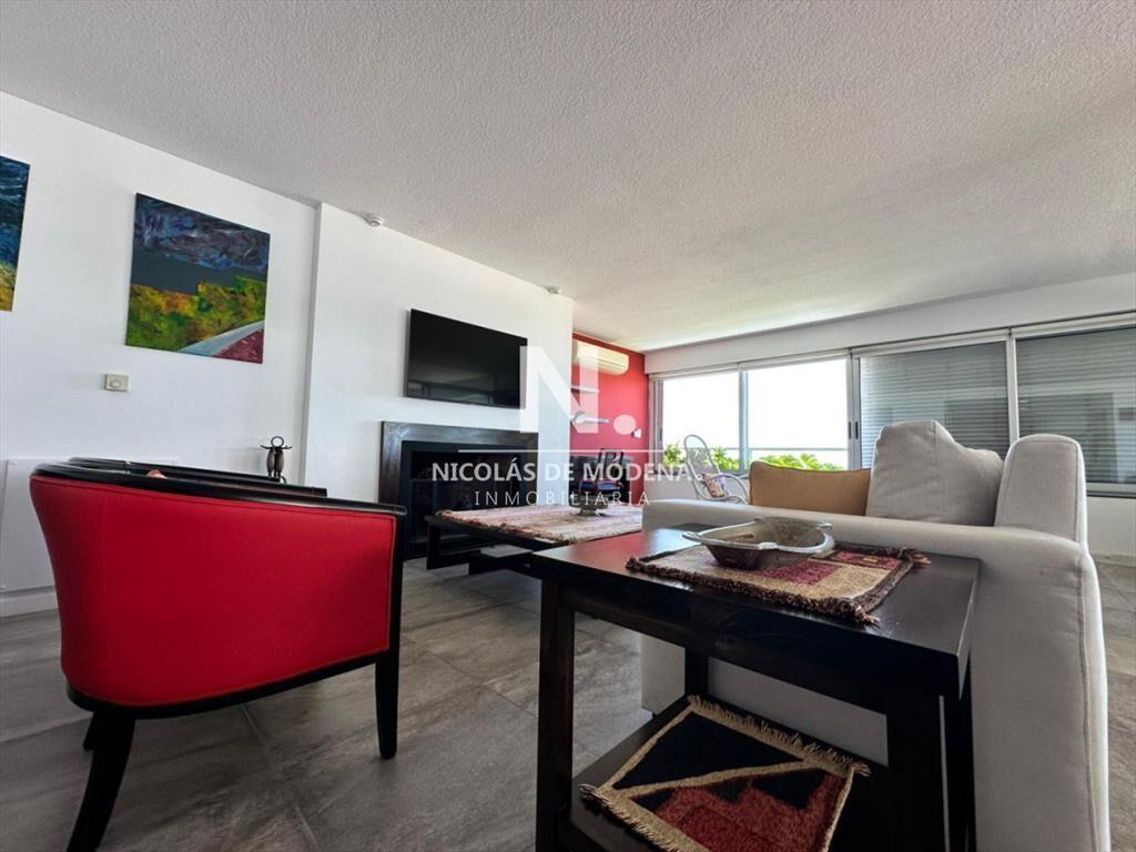 VENTA DE APARTAMENTO SOBRE PLAYA BRAVA