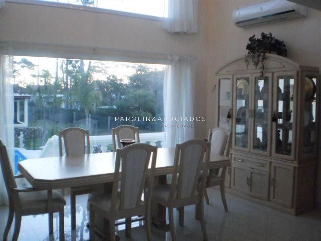 Casa en venta de 4 dormitorios en Mansa, Punta