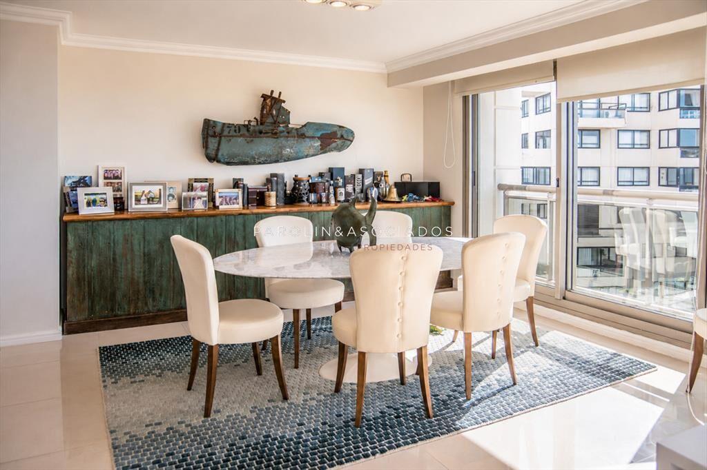 Apartamento en Torre Imperiale, Punta del Este de