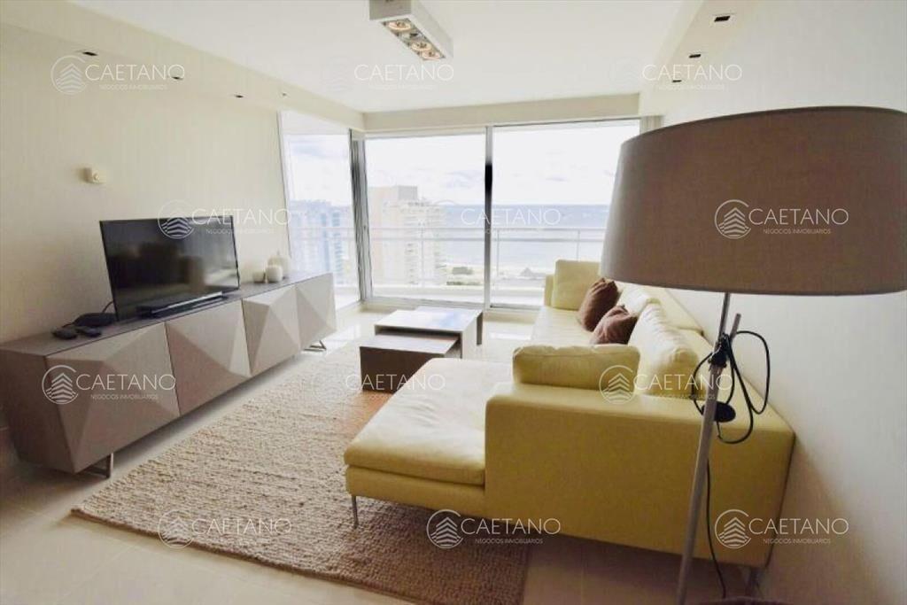 Apartamento en alquiler temporario Playa Mansa 2 dormitorio