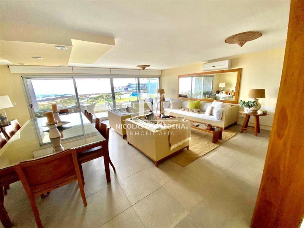 Penthouse en Venta de 3 dormitorios en Edificio ,