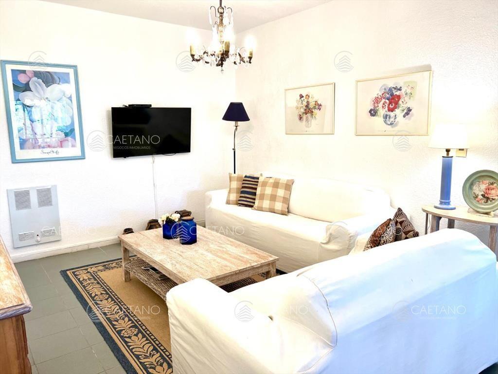 En venta, playa mansa, zona parada 16, de 3 con