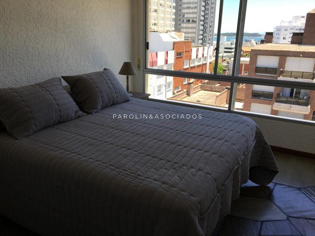 Apartamento en venta de 3 dormitorios en de Punta