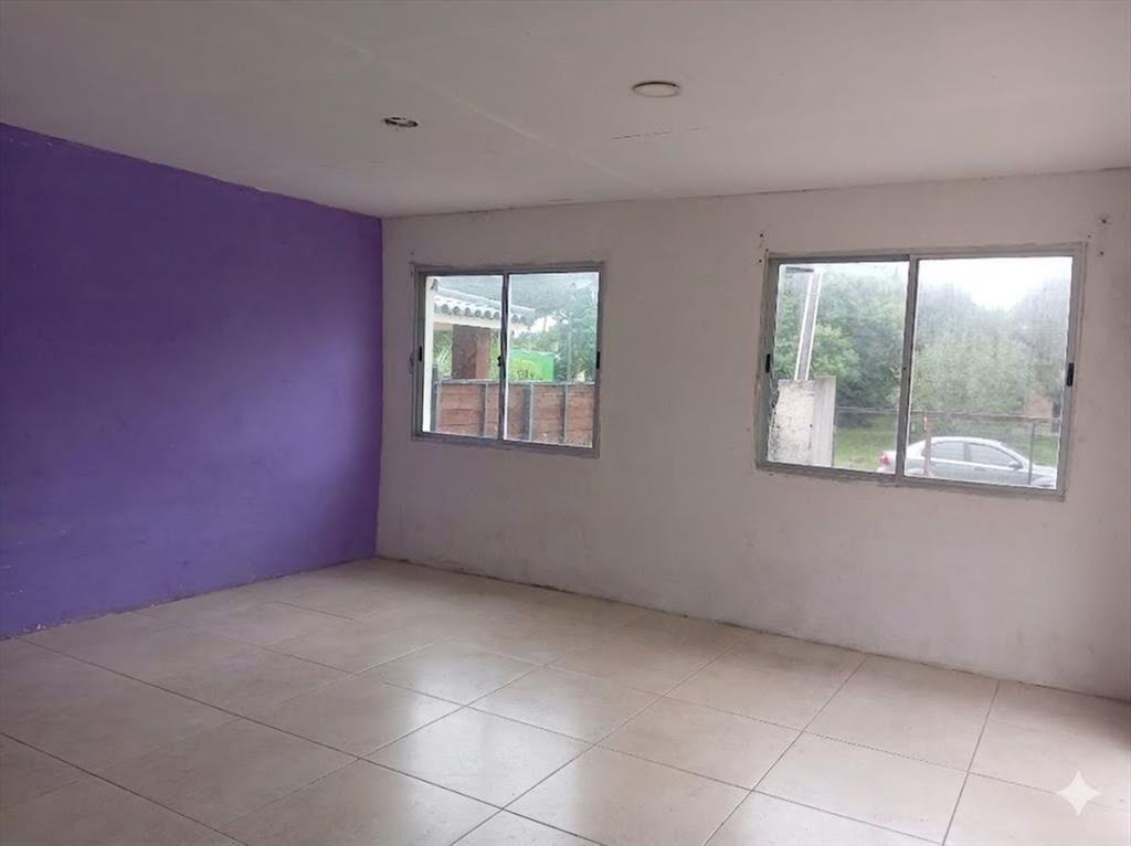 Venta casa en Cuchilla Alta con salón barbacoa
