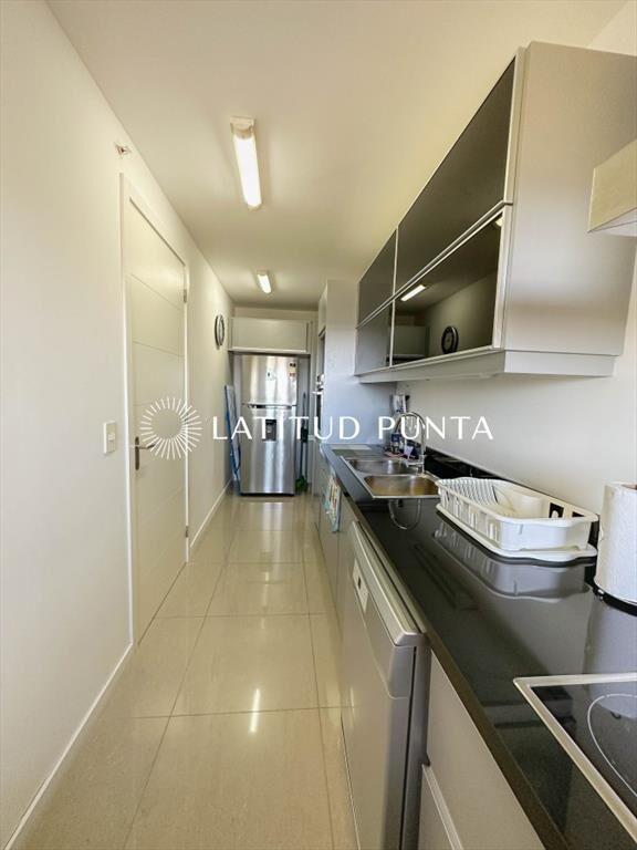 Brava, piso alto en One de 3 dormitorios en suite