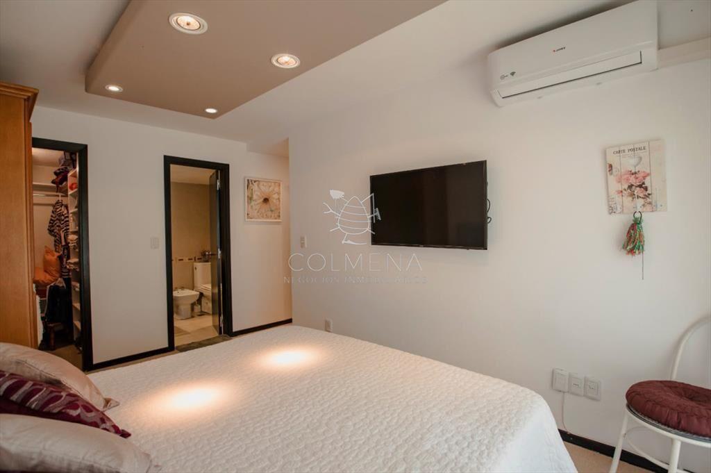 Apartamento en primera línea con vista y piscina