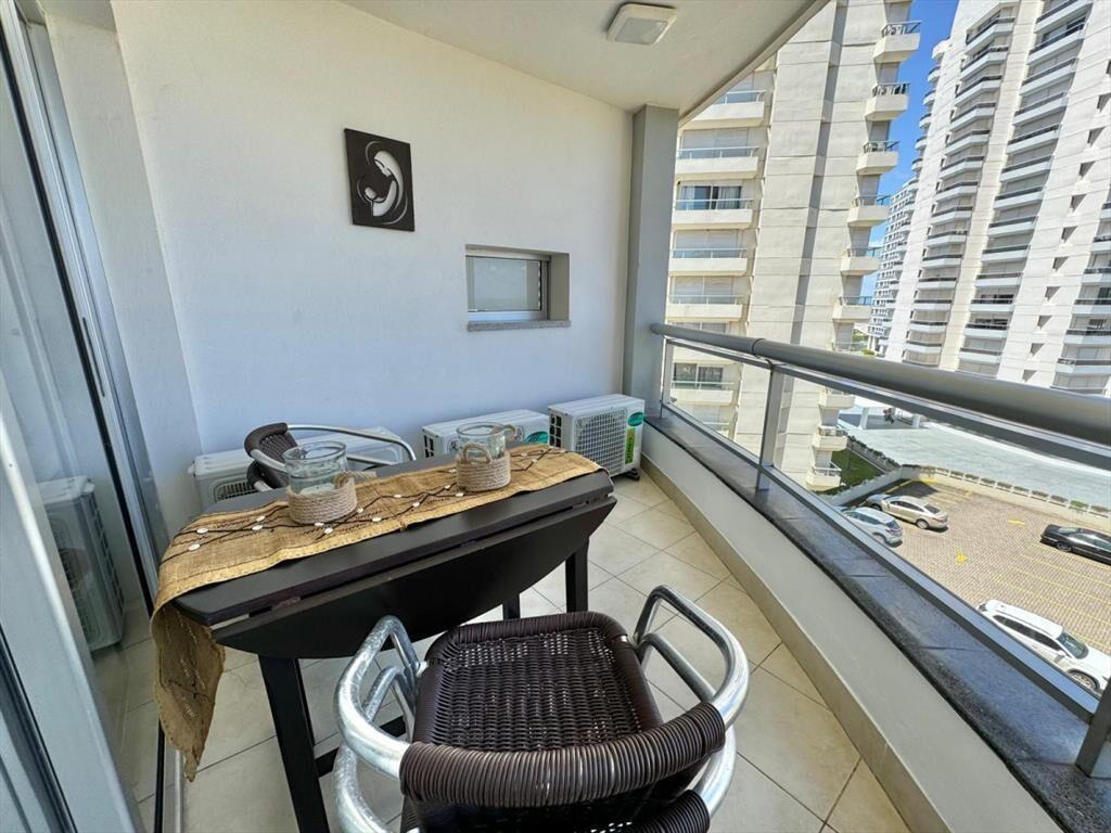 APARTAMENTO DE 3 DORMITORIOS EN ALQUILER TEMPORAL - PLAYA B