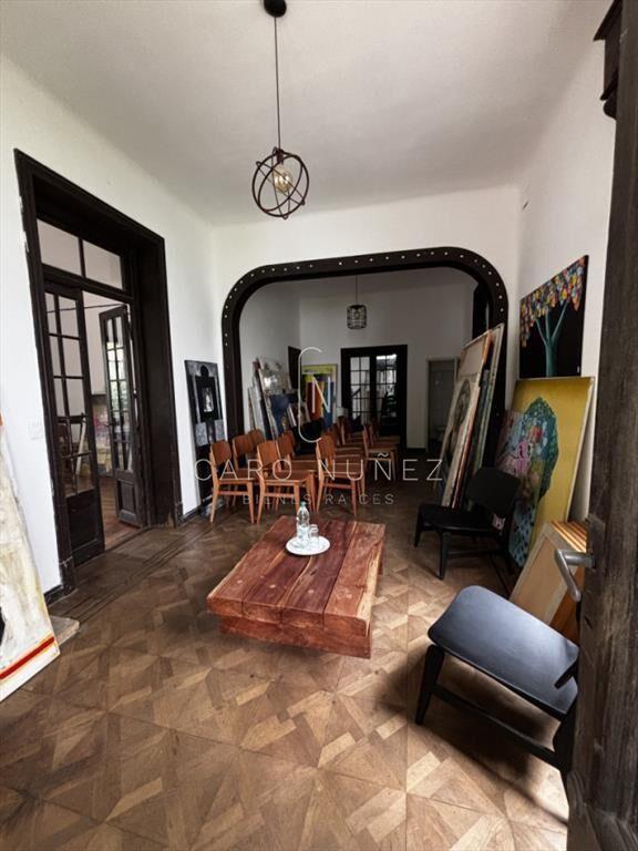 Alquiler o venta de gran residencia de estilo en