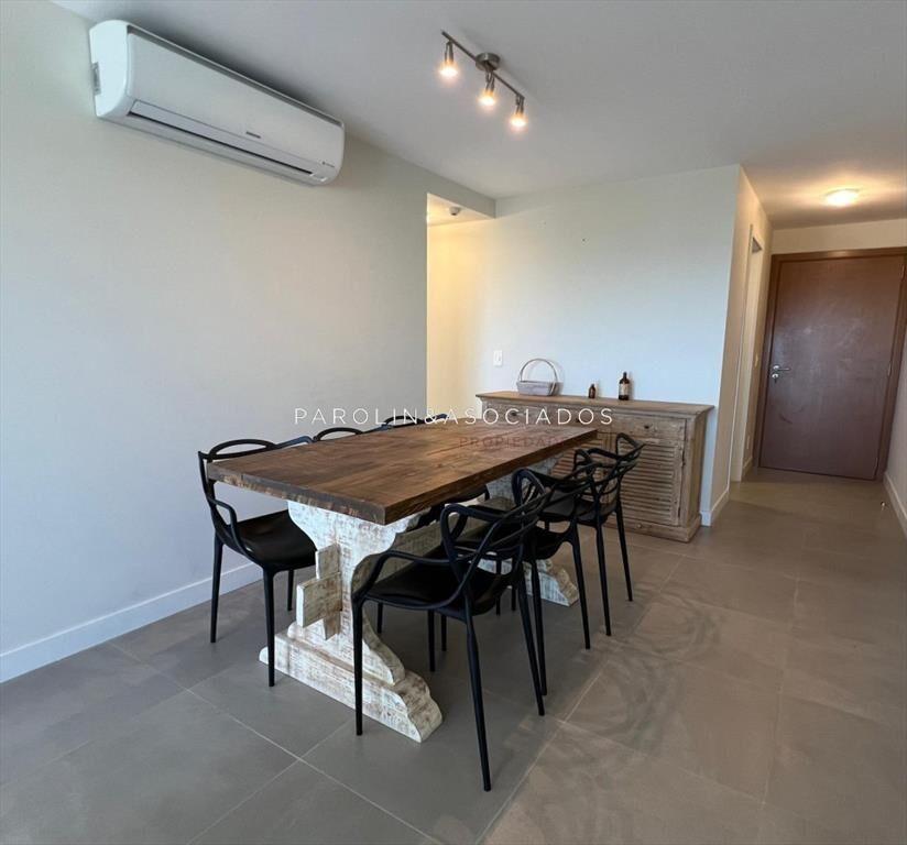 Apartamento en venta de 2 dormitorios en edificio