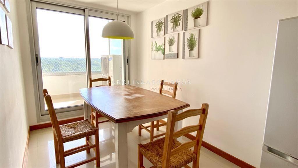 Apartamento en venta de 3 dormitorios en Tiburón