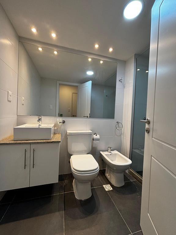Venta de apartamento amoblado con renta en Pocitos