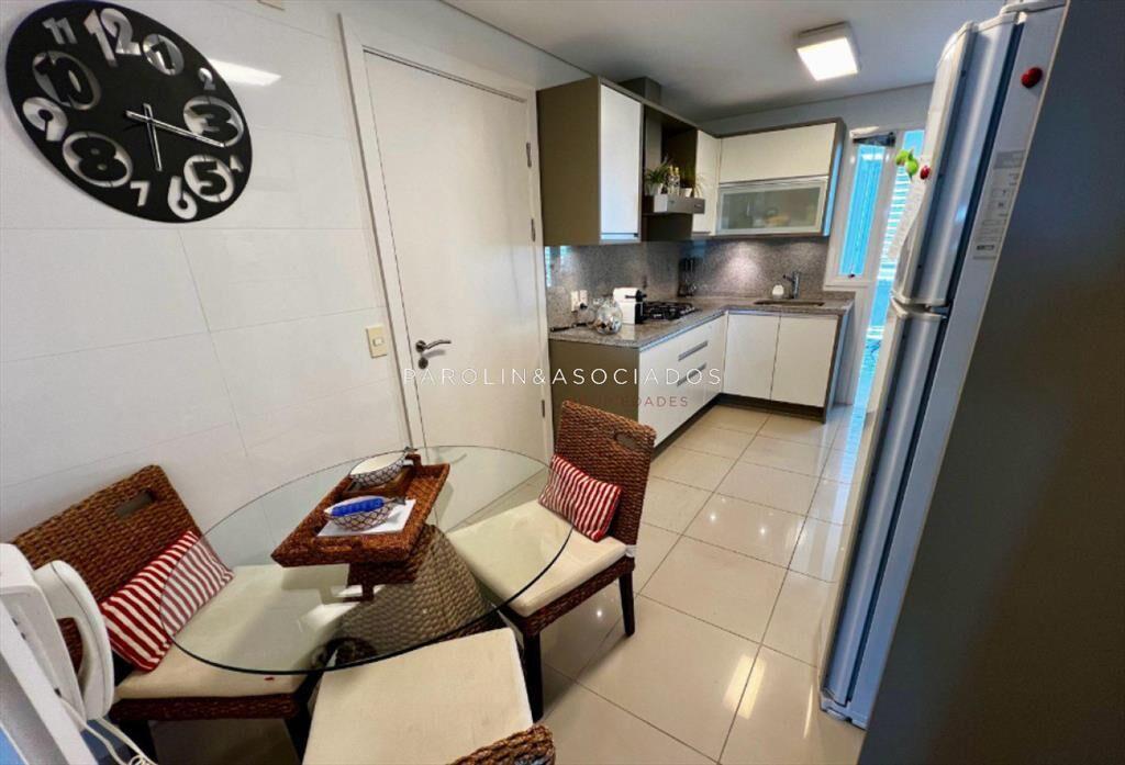 Apartamento en venta de 2 dormitorios y en torre