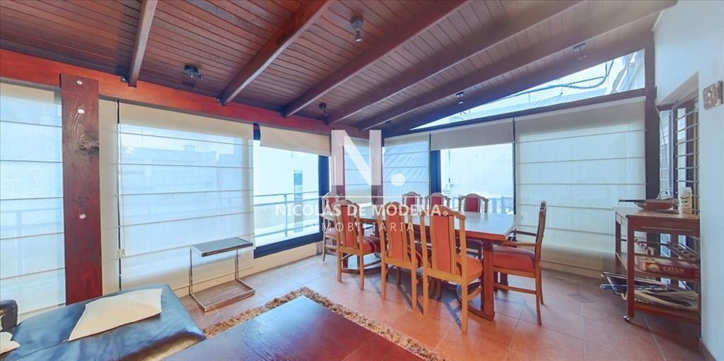 Penthouse de 4 Dormitorios en Venta, frente a la