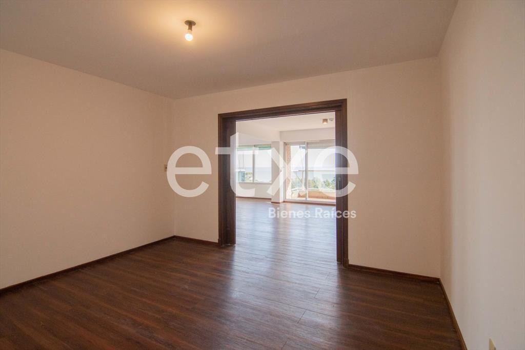 Alquiler Apartamento frente al Golf Punta Carretas...