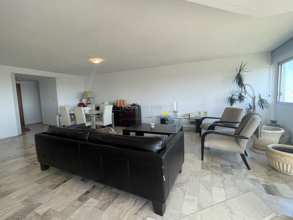 APARTAMENTO DE 3 DORMITORIOS EN VENTA