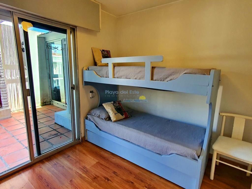 En venta apartamento 2 dormitorios con parrillero